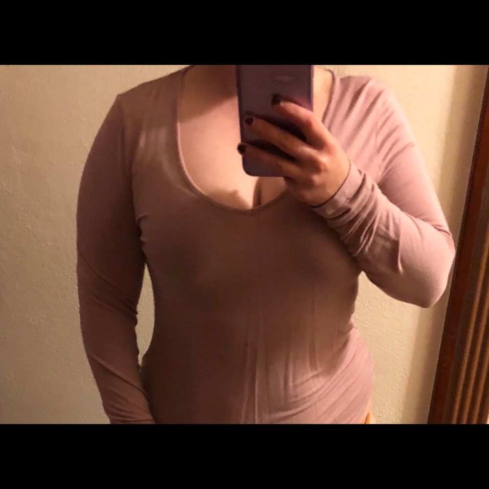Charlotte Russe blush pink long sleeved v-neck tee
